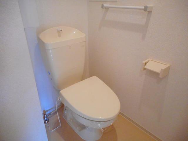 22/28 エントランス