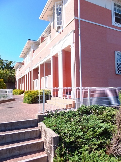 22/28 エントランス