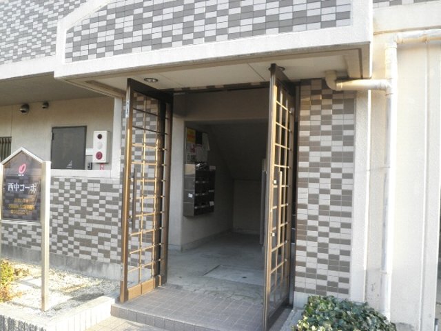 22/30 エントランス