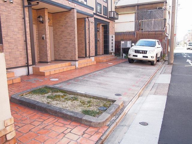14/20 駐車場