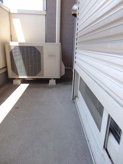 20/21 エントランス