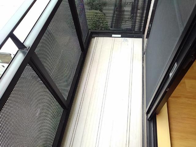 13/22 バルコニー