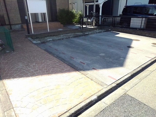 2/10 駐車場
