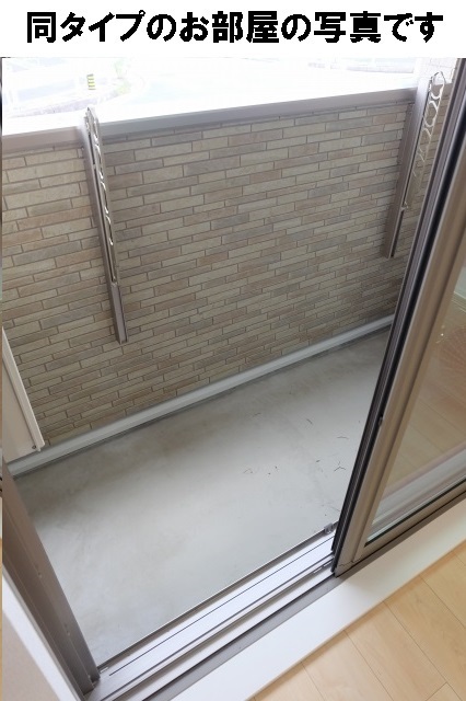 13/20 バルコニー