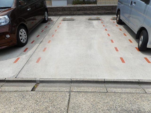 14/21 駐車場