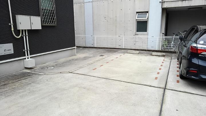 16/22 駐車場