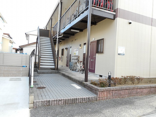 13/21 エントランス