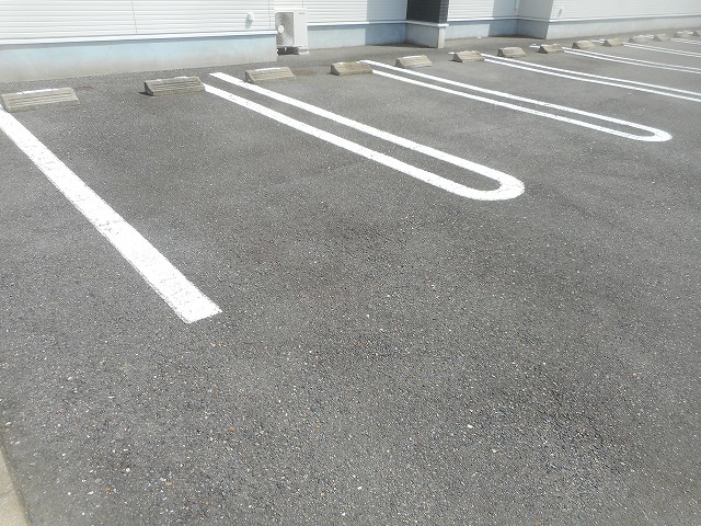 2/10 駐車場