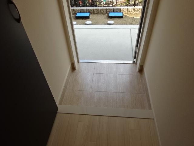 22/30 エントランス