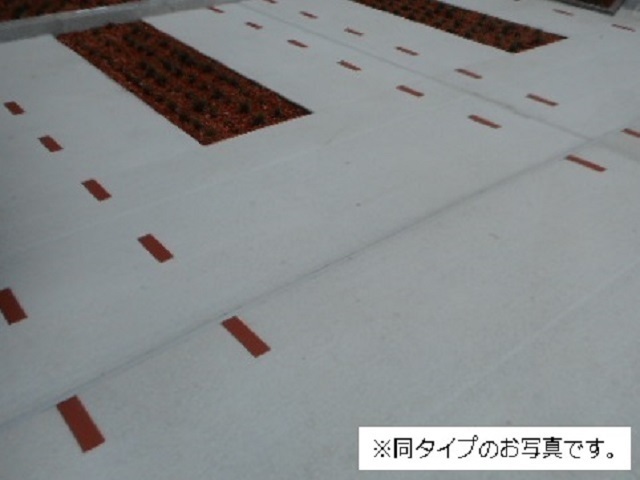14/22 駐車場