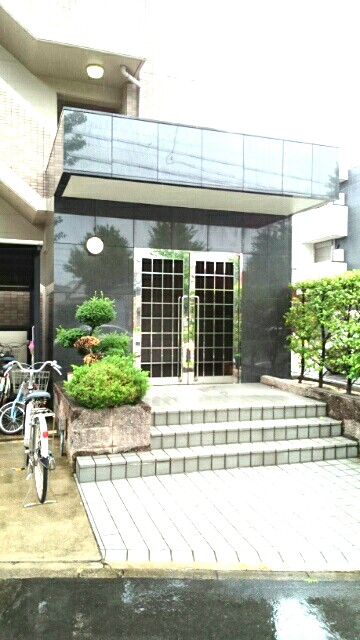 2/10 エントランス