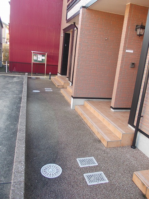 15/22 エントランス