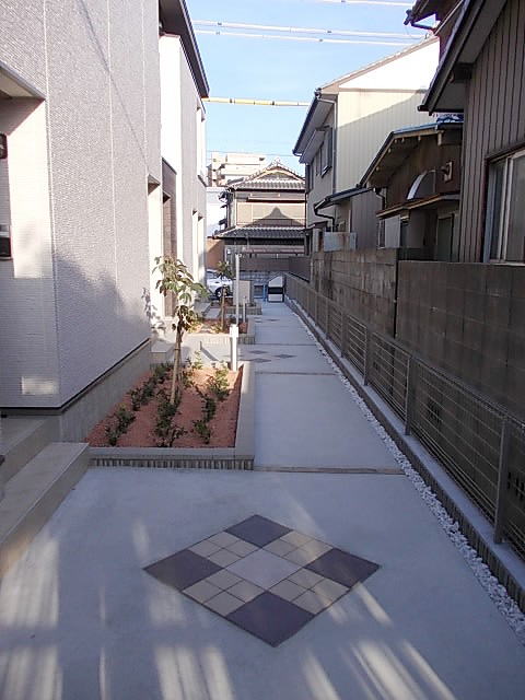 13/20 エントランス