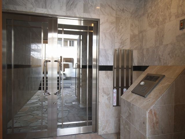 2/11 エントランス