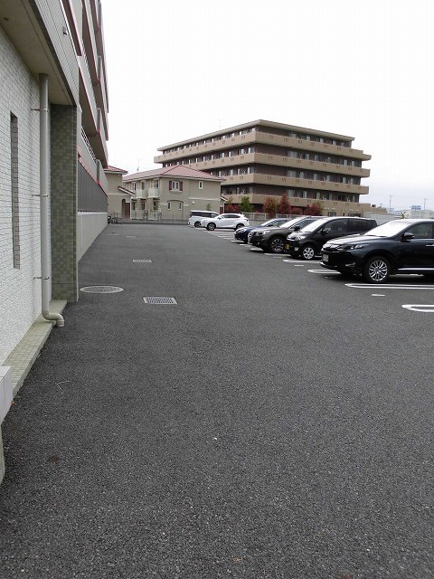 14/20 駐車場