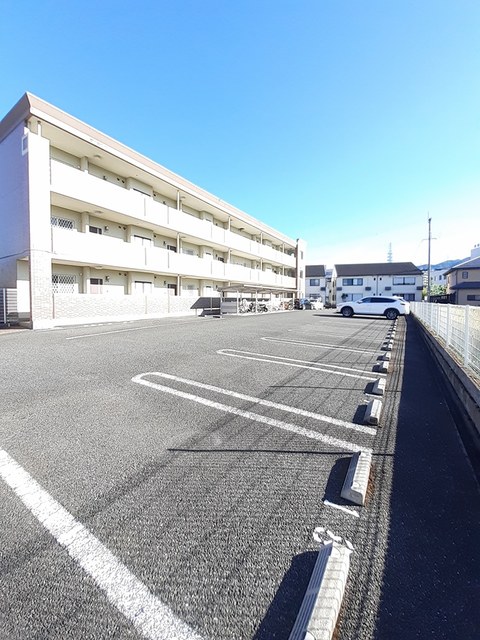 14/20 エントランス