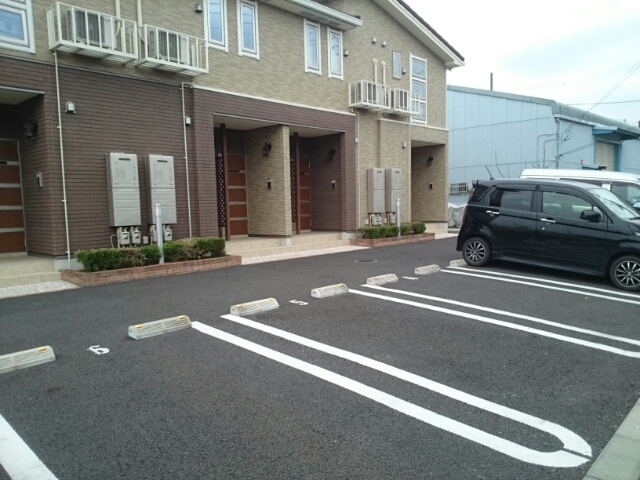 14/20 駐車場