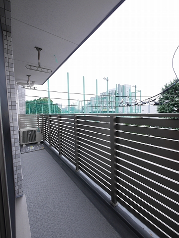 13/20 バルコニー