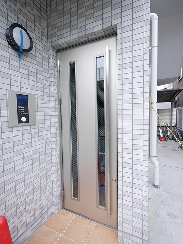 14/20 エントランス