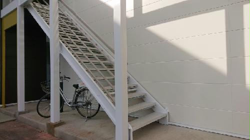 13/14 エントランス