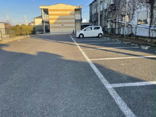 14/14 駐車場