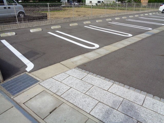 2/8 駐車場