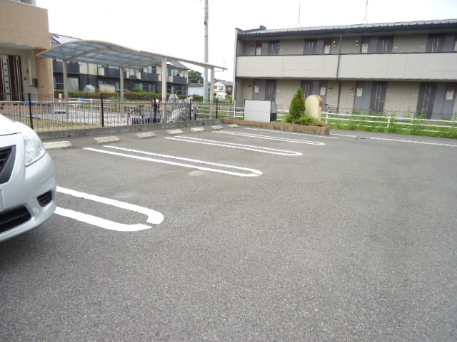 14/20 駐車場