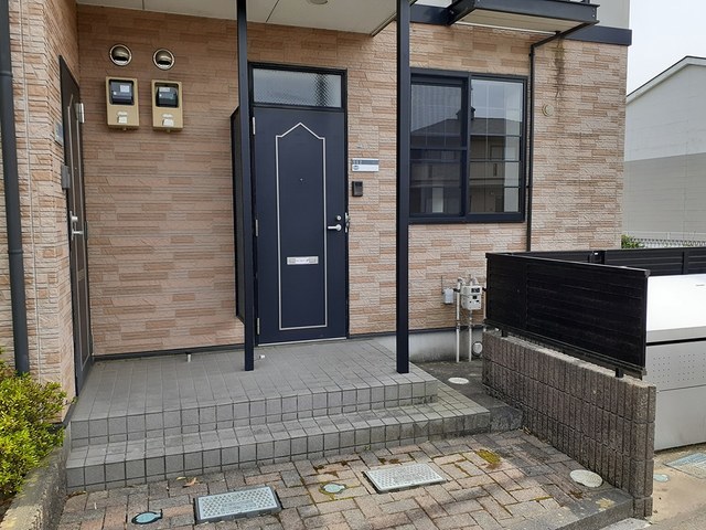 14/19 エントランス