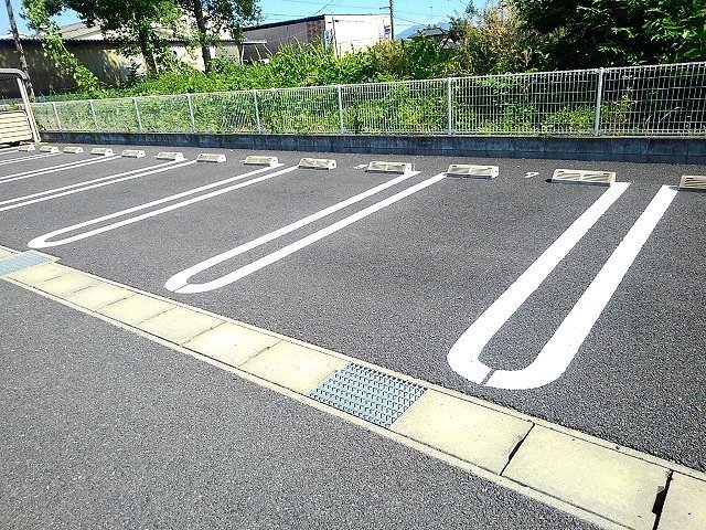 14/20 駐車場