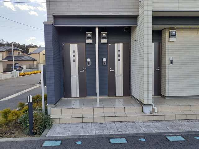 13/20 エントランス