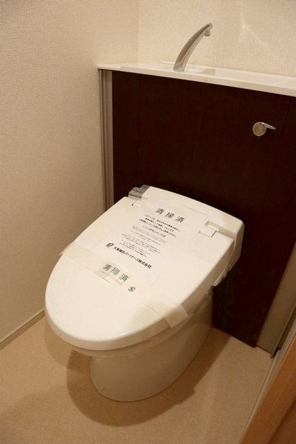 14/20 エントランス