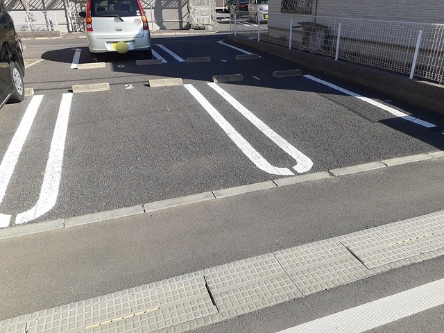 14/20 駐車場