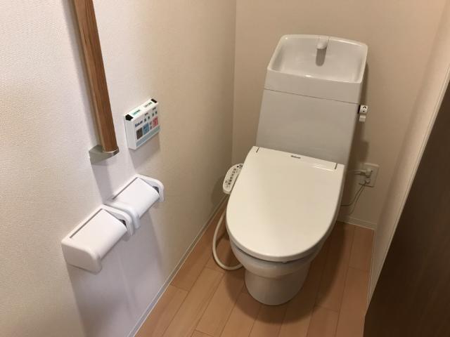 16/30 トイレ