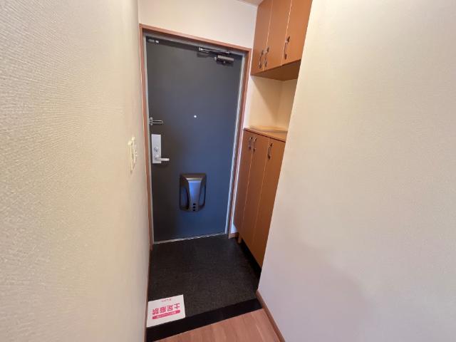 14/27 玄関