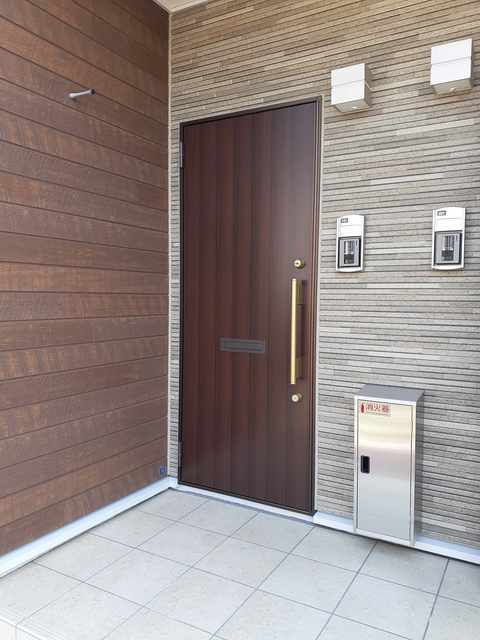 14/18 エントランス