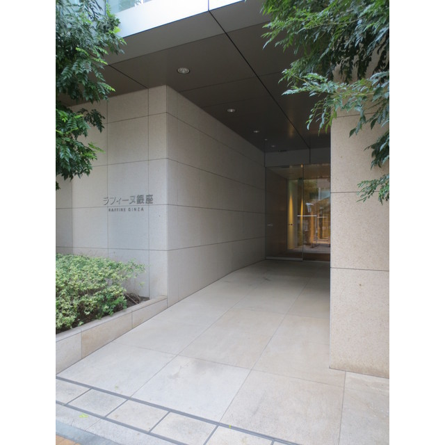 20/20 エントランス