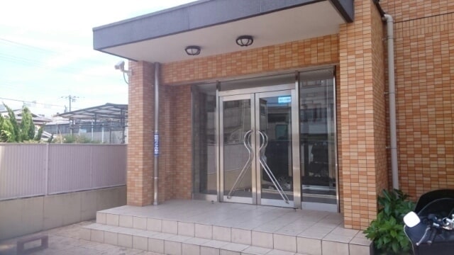 14/22 エントランス