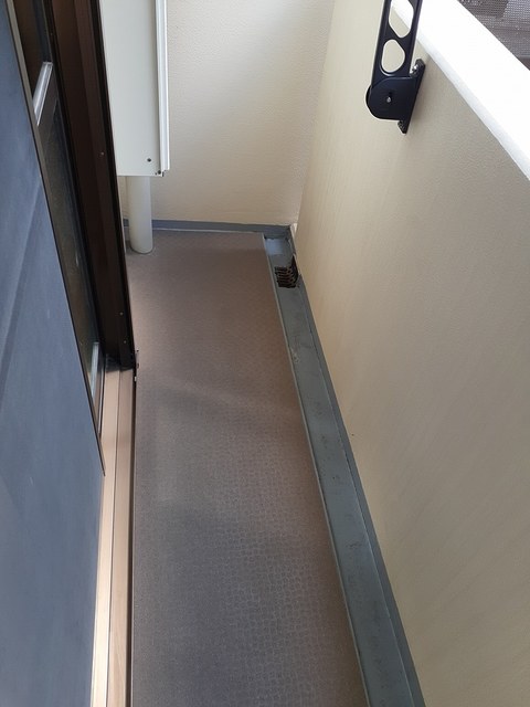 16/28 バルコニー