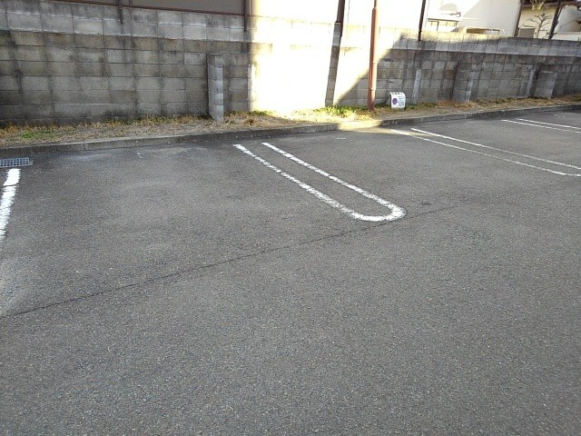 14/20 駐車場