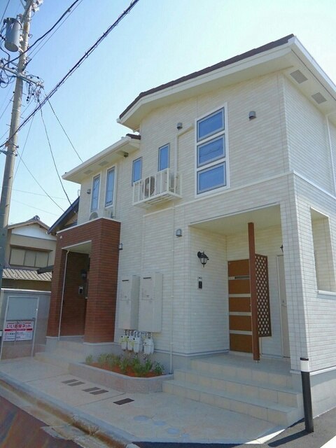 14/23 エントランス