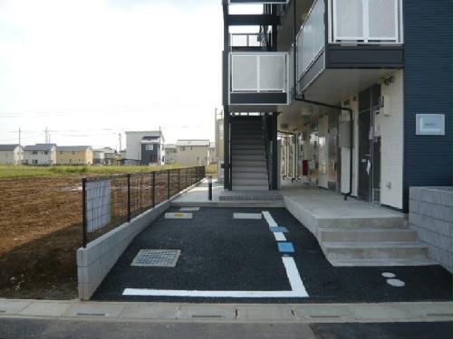 14/23 エントランス