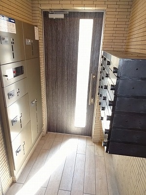 14/20 エントランス