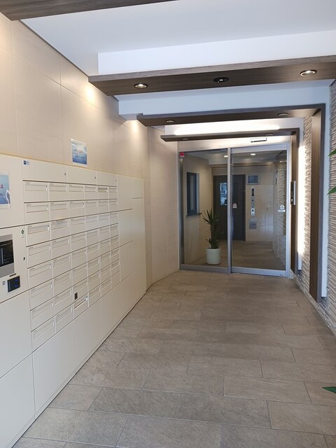 14/20 エントランス