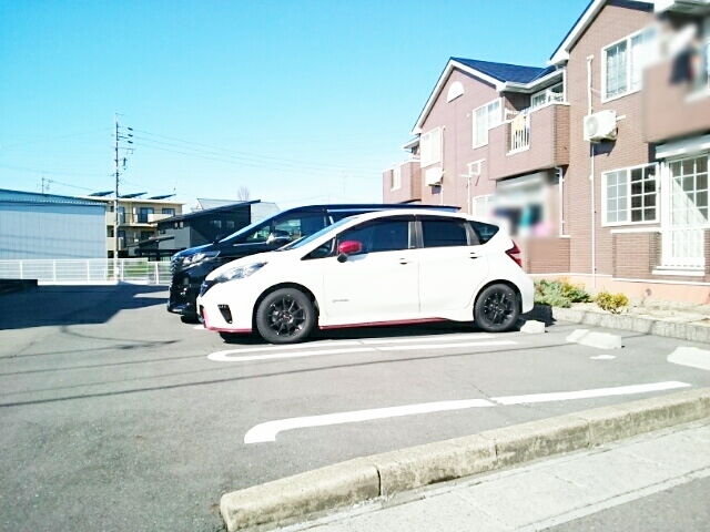 16/22 駐車場