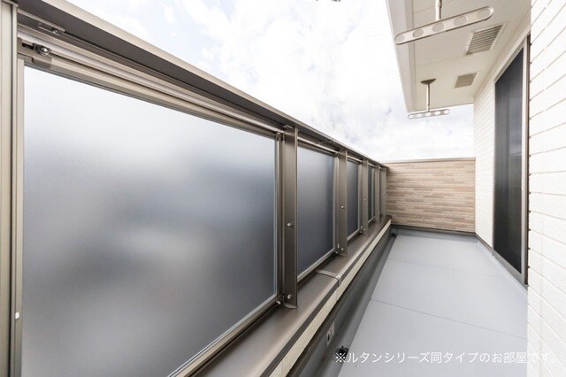 17/28 バルコニー