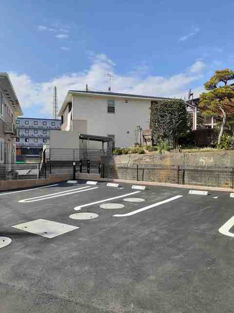 14/18 駐車場