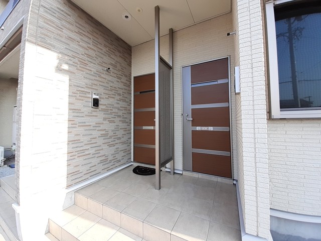 13/20 エントランス