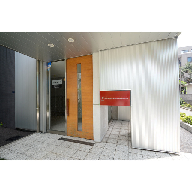 21/26 エントランス