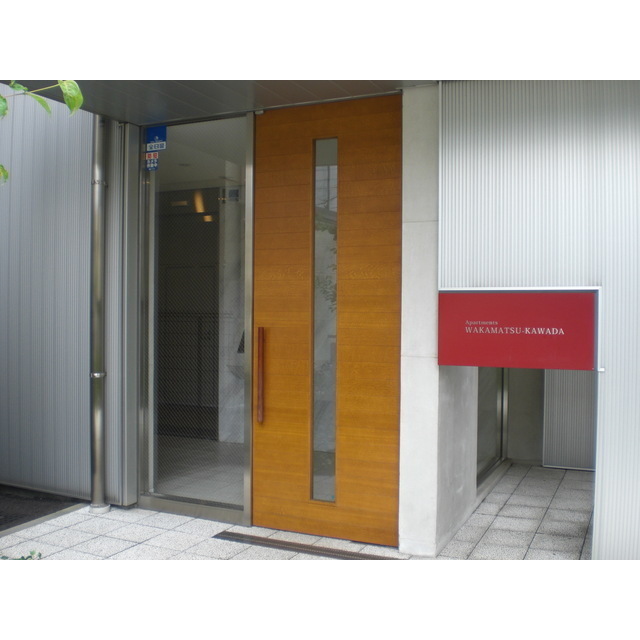 20/26 エントランス