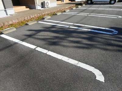 21/28 駐車場